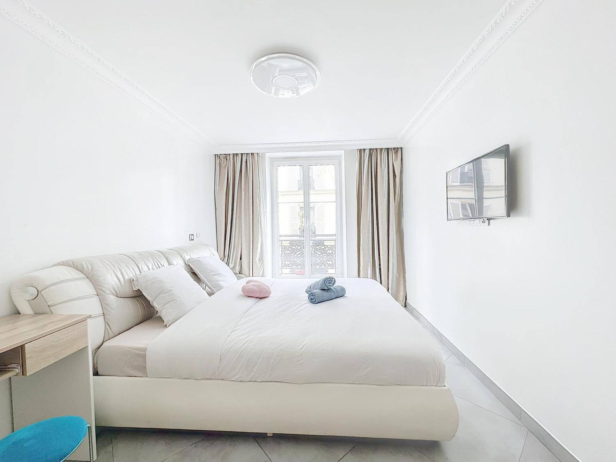 Appartement 118 - , Place De La Republique, 7 Personnes Parijs